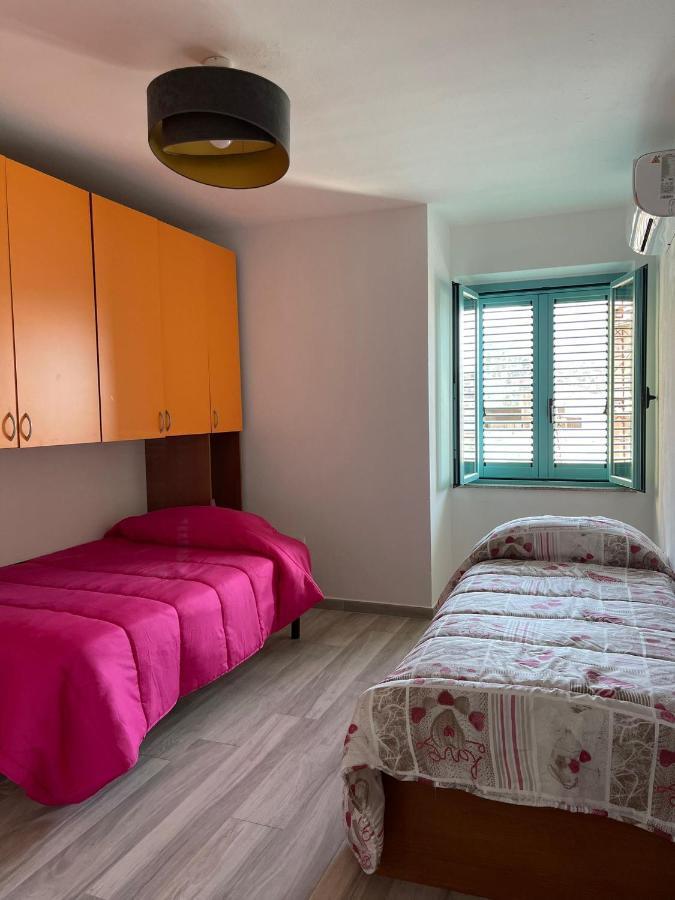 Апартаменты Casa Vacanze Sa Piazza Доргали Экстерьер фото