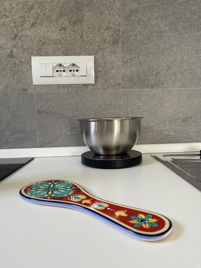 Апартаменты Casa Vacanze Sa Piazza Доргали Экстерьер фото